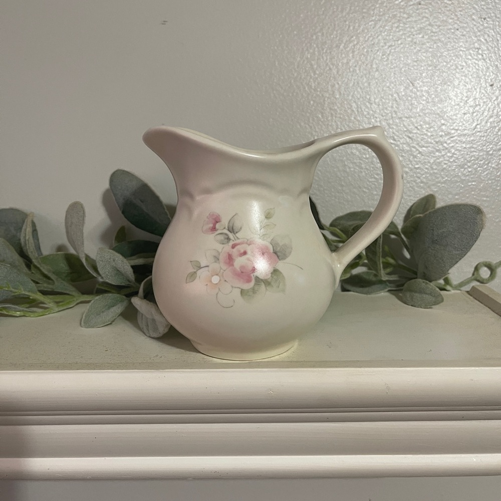 Pfaltzgraff tea rose creamer